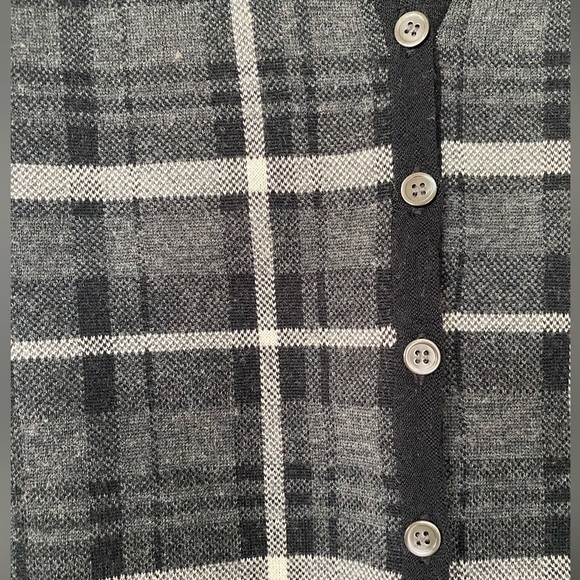100% wool Lightweight plaid cardigan - Picture 2 of 3